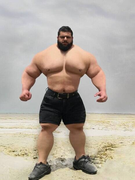 Hulk Iraniano chama lutador brasileiro de covarde