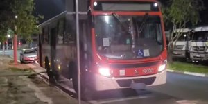 Ex-motorista furta ônibus alegando saudade da profissão e é preso