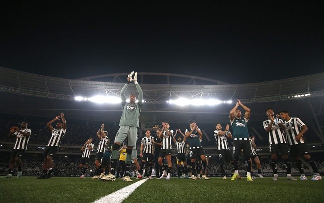 Botafogo amanhece a um ponto da liderança do Brasileirão