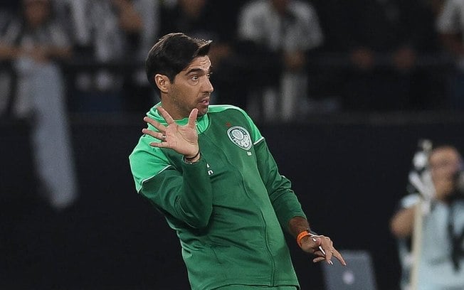 Abel Ferreira em jogo do Palmeiras 