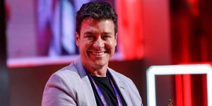 Rodrigo Faro se esconde no Globoplay