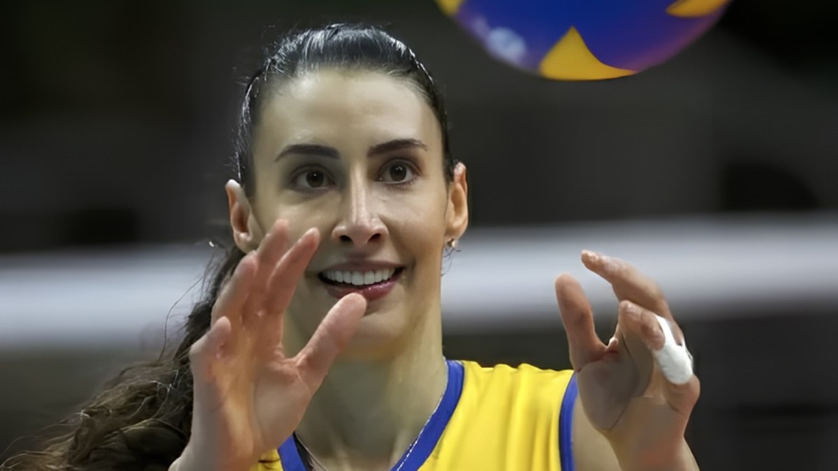 Bicampeã olímpica, Sheilla Castro cutucou o Praia Clube após eliminação na Superliga Bicampeã olímpica, Sheilla Castro cutucou o Praia Clube após eliminação na Superliga