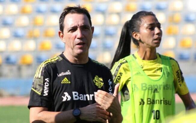Maurício Salgado espera confronto equilibrado contra o Atlético-MG no Brasileirão Feminino