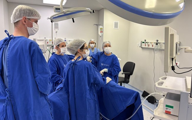 Hospital Papa Francisco realiza primeira cirurgia por vídeo