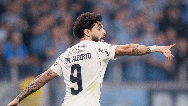 Corinthians tropeça contra o Athletico-PR e perde Yuri por lesão