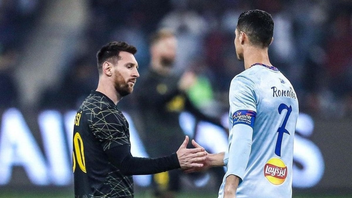 Cristiano Ronaldo e Messi teriam reencontro em amistoso 