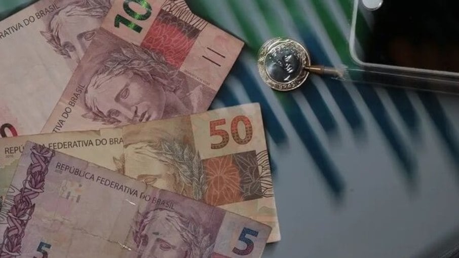 Brasileiros ainda não sacaram R$ 7,79 bilhões de valores a receber