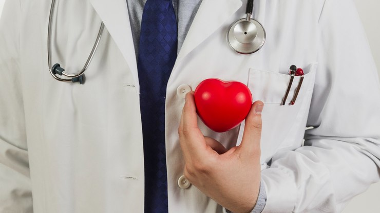 Micra: SUS realiza cirurgia com menor marca-passo do mundo em SP