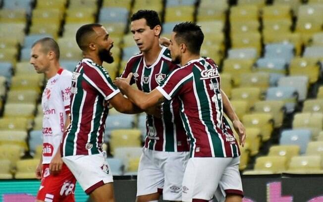 Vai te pegar! Fred marca no fim, Fluminense vira e vence o Vila Nova na Copa do Brasil