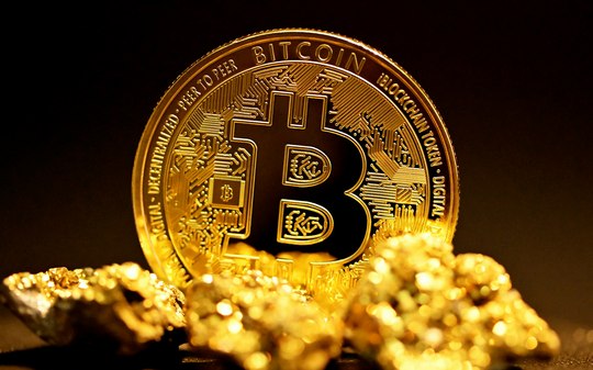 Homem fica milionário após recuperar Bitcoins perdidos há 12 anos