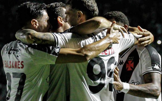 Jogadores do Vasco vão ganhar dois dias de folga após classificação