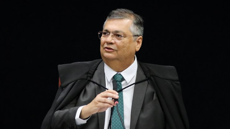 Dino determina afastamento do presidente do TCE do Maranhão