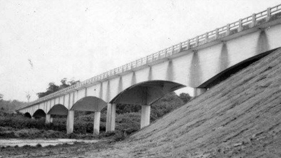  Ponte Régis Bittencourt