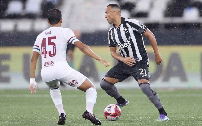 Marçal, do Botafogo, se livra de gancho no STJD Marçal, do Botafogo, se livra de gancho no STJD