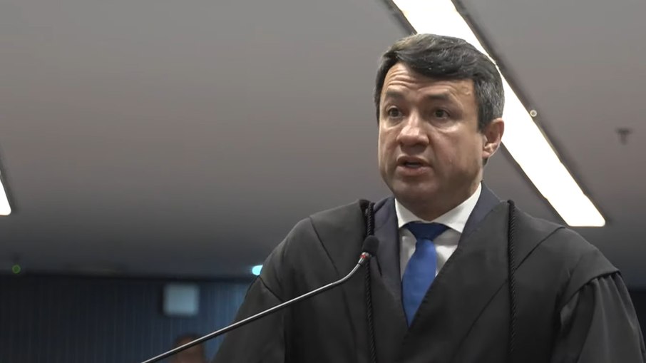 Eumar Roberto Novacki defendeu Anderson Torres