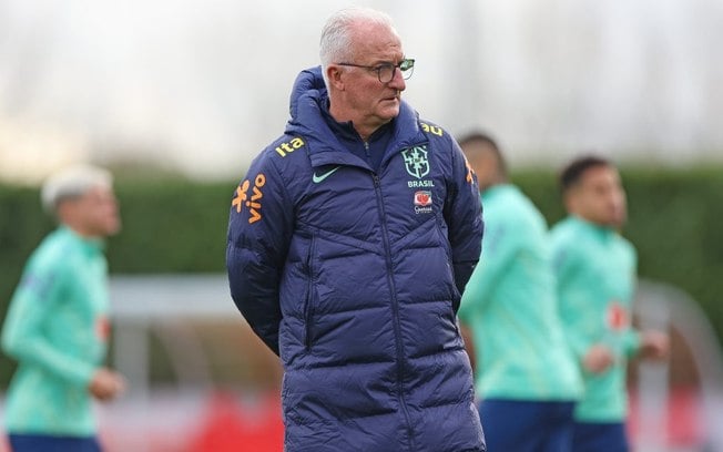 Dorival comanda primeiro treino da Seleção antes de amistosos