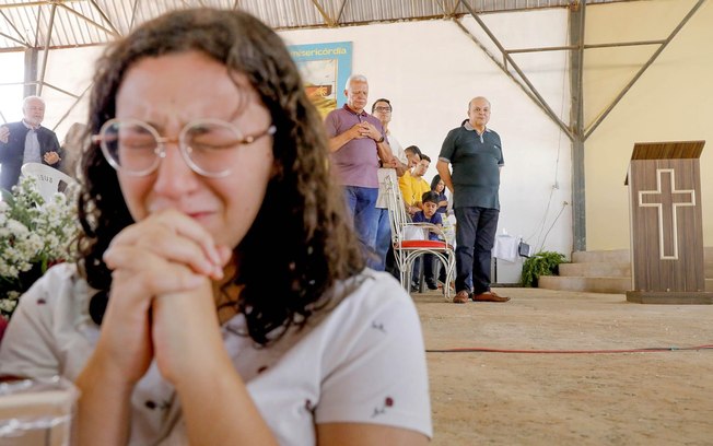 Mais de sete mil fiéis se reúnem em celebração religiosa em São Sebastião