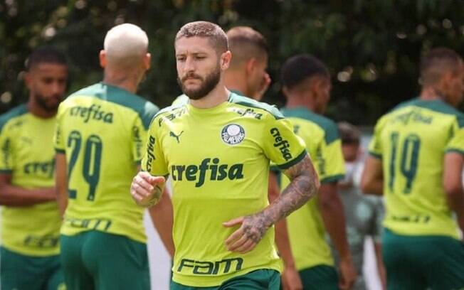 Zé Rafael fala de duelo pelo Paulistão e projeta mais uma decisão no Palmeiras: 'Tem que competir muito'
