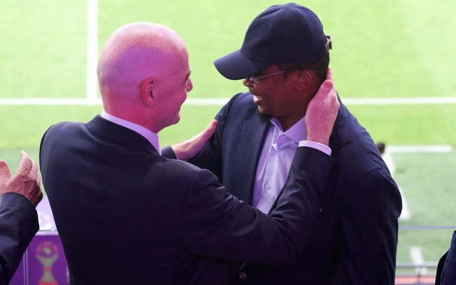 Infantino pode ser denunciado ao comitê de ética da Fifa em caso que envolve Eto'o