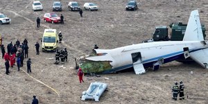 Queda de avião militar deixa 29 mortos