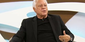 Após rejeitar proposta, Antonio Fagundes acerta com Globo