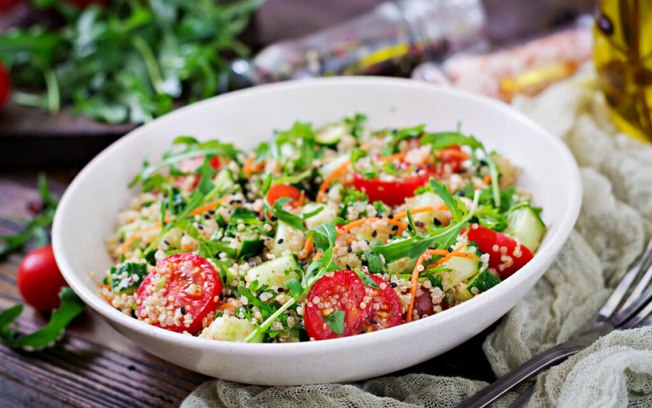 4 saladas refrescantes para o almoço de domingo