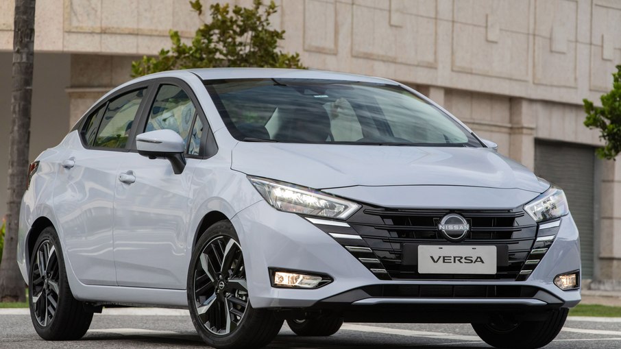 Nissan Versa é um dos sedãs mais vendidos no Brasil Nissan Versa é um dos sedãs mais vendidos no Brasil