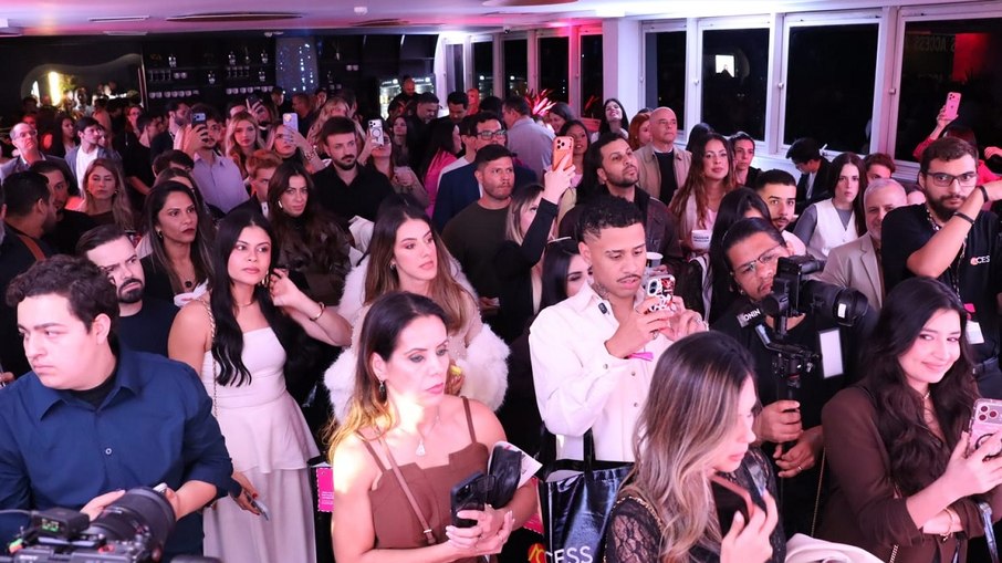 Inauguração da Access Live House contou com a presença de convidados e imprensa