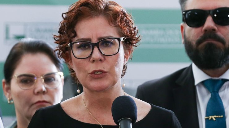 STF agenda julgamento de recurso de Zambelli contra condenação