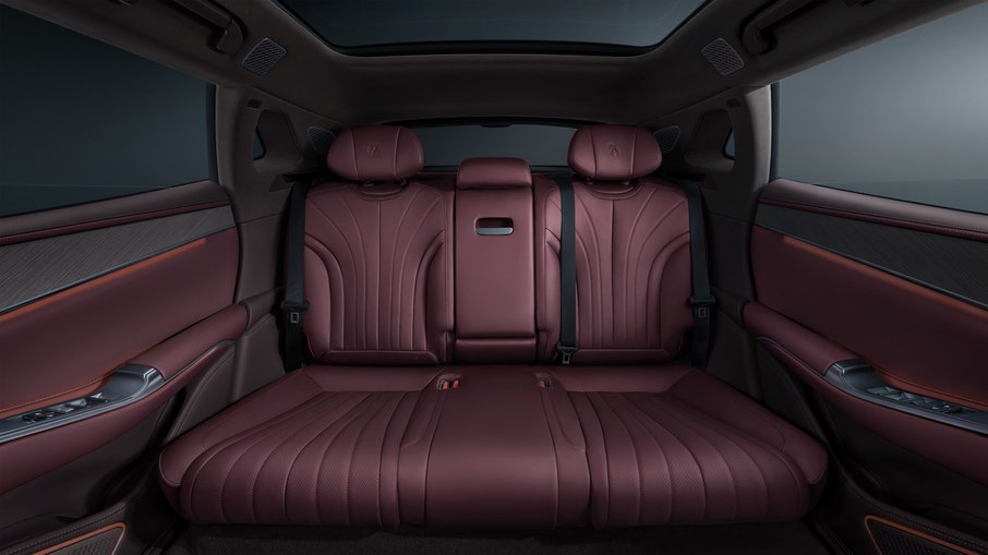 Banco traseiro do Denza Z9 GT