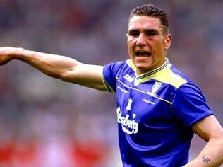 Vinnie Jones em ação nos gramados Vinnie Jones em ação nos gramados