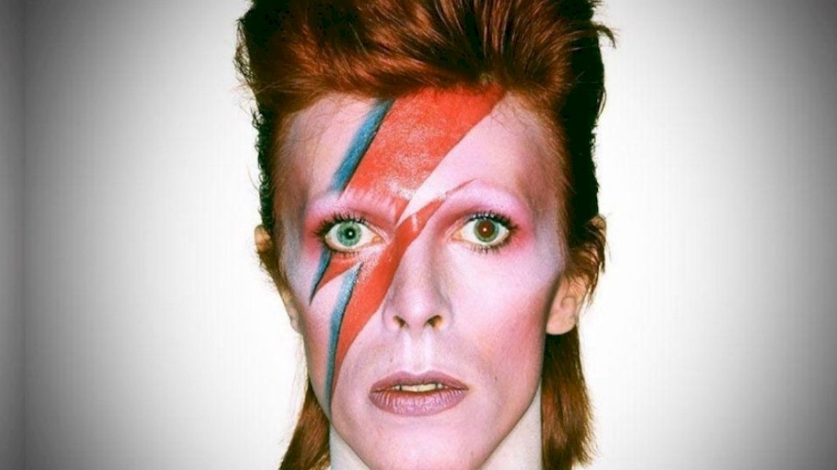 Há 10 anos, morria David Bowie, enigma que redefiniu cultura pop