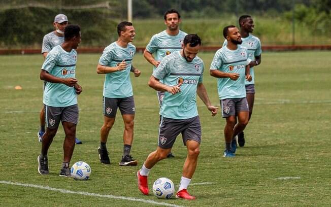 A 13 dias do Carioca, elenco do Fluminense se apresenta para iniciar pré-temporada