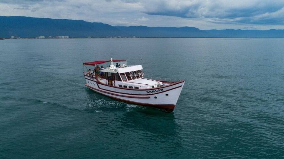 Bertioga oferece passeios de barco individual