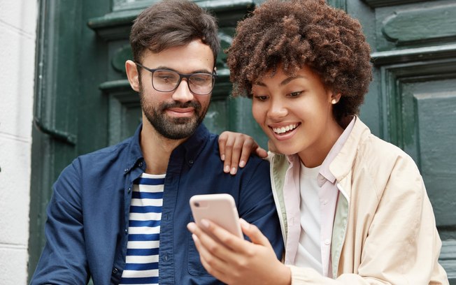 Procura por smartphones seminovos cresce entre brasileiros
