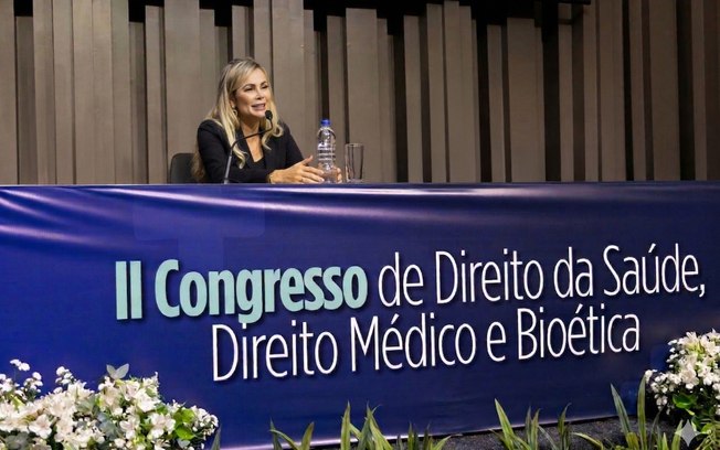 Advogada especialista alerta médicos para riscos na atuação Advogada especialista alerta médicos para riscos na atuação