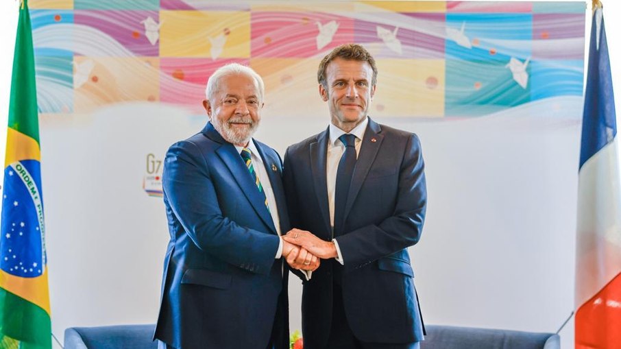 Lula e Macron conversam sobre Amazônia e Ucrânia no G7