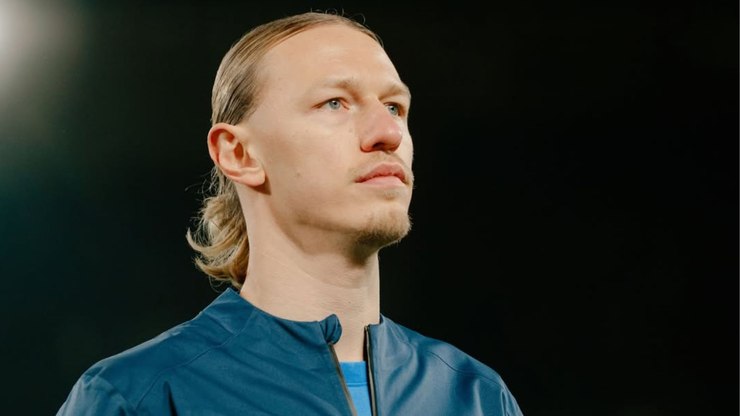 Quem é o goleiro russo herói do PSG no Mundial?