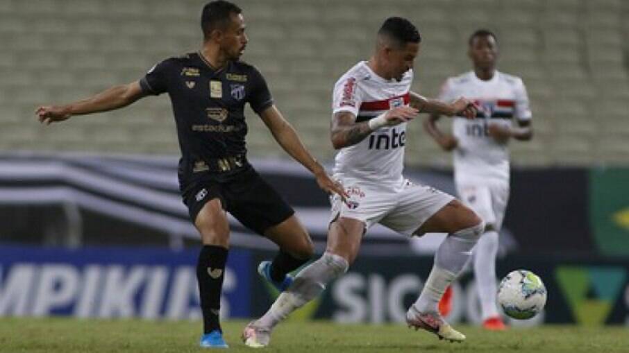 São Paulo e Ceará se enfrentam pelo Brasileirão nesta quinta-feira