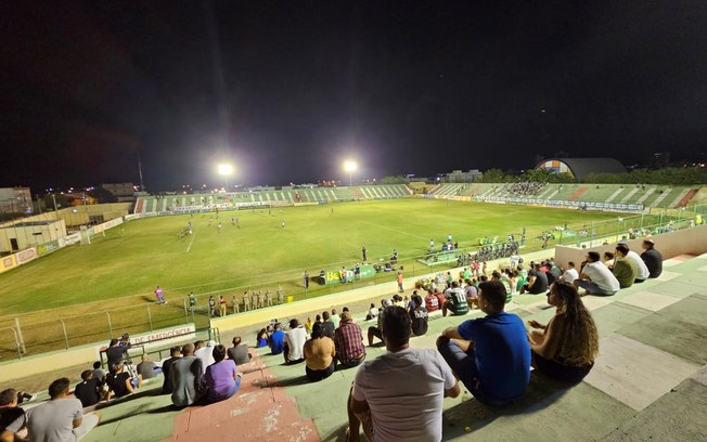 Estádio Marizão na partida entre Sousa e Santa Cruz, pela Série D 