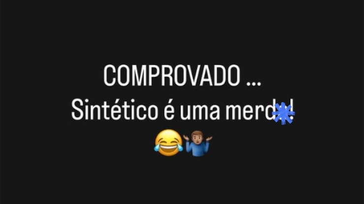 Neymar reclama de gramado sintético após empate com Galo