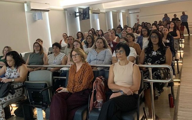 A primeira turma da Pós-Graduação em Laser em Saúde da Santa Casa com apoio do CEPIX – CEPOF - Instituto de Física de São Carlos - USP conclui o curso