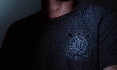 Corinthians lança novas camisas e entra na moda blackout