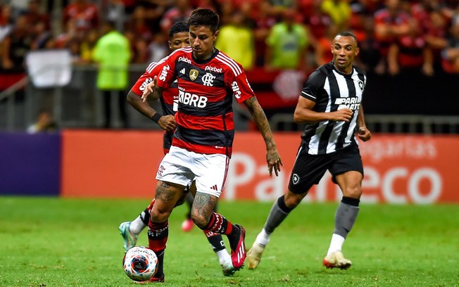 Rui Quinta dedica vitória a Vítor Pereira e exalta elenco do Flamengo