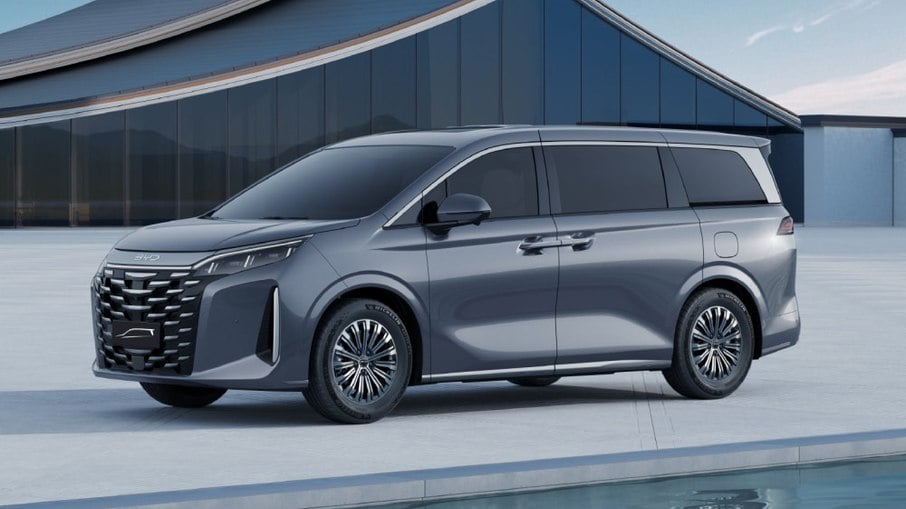 Minivan da BYD é lançada na China