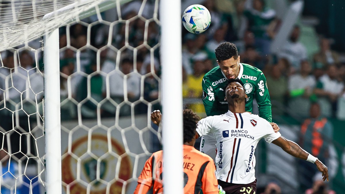 No Allianz Parque lotado, Palmeiras busca virada histórica sobre a LDU No Allianz Parque lotado, Palmeiras busca virada histórica sobre a LDU