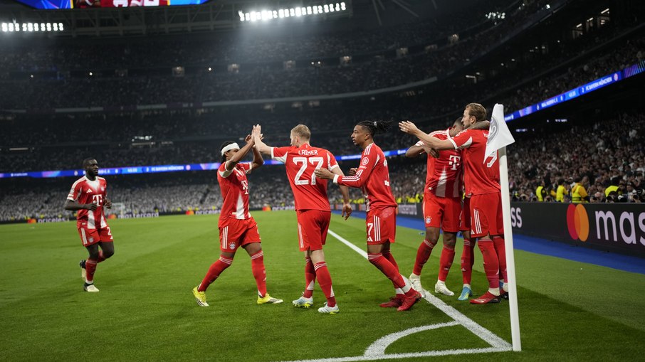 Erros de Vini Jr. custam caro, e Real perde em casa para o Bayern Erros de Vini Jr. custam caro, e Real perde em casa para o Bayern