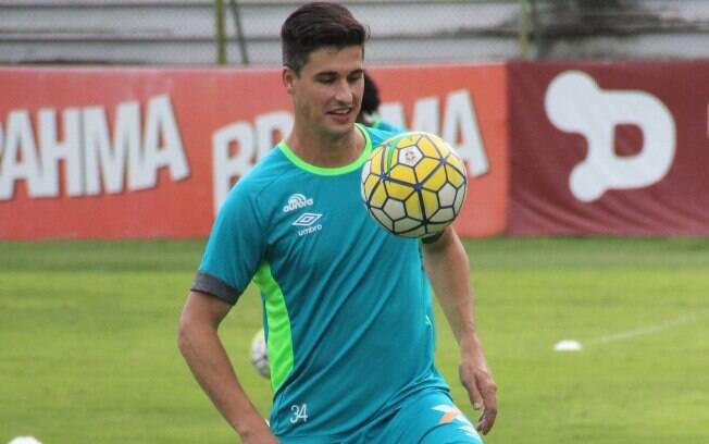 Revelado pelo Inter, zagueiro da Chape será velado na Arena do Grêmio