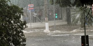 Inmet prevê tempestades e granizo em parte do país nesta quinta