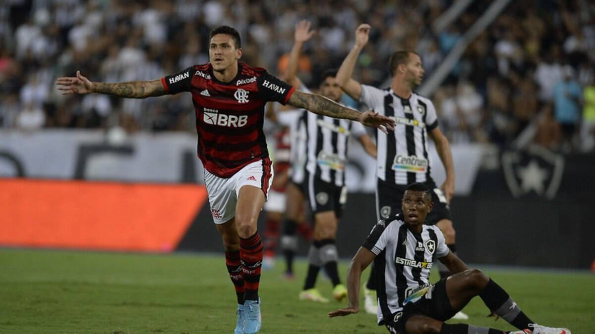 Botafogo perde para o Flamengo no Carioca